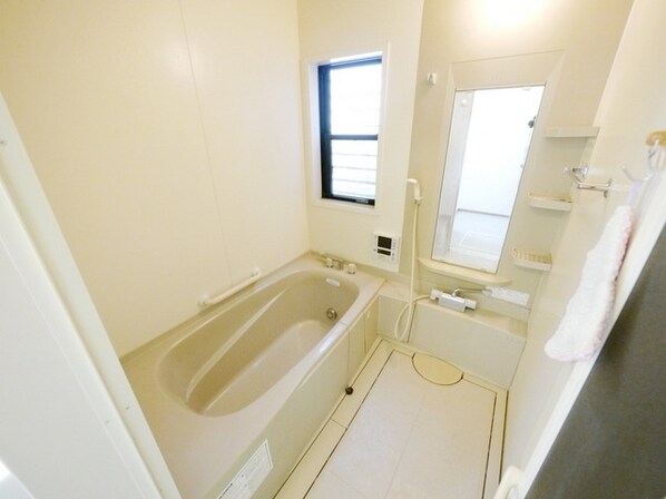 蓮見貸家10号棟の物件内観写真